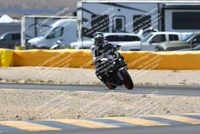 media/Apr-10-2022-SoCal Trackdays (Sun) [[f104b12566]]/Turn 2 (1135am)/